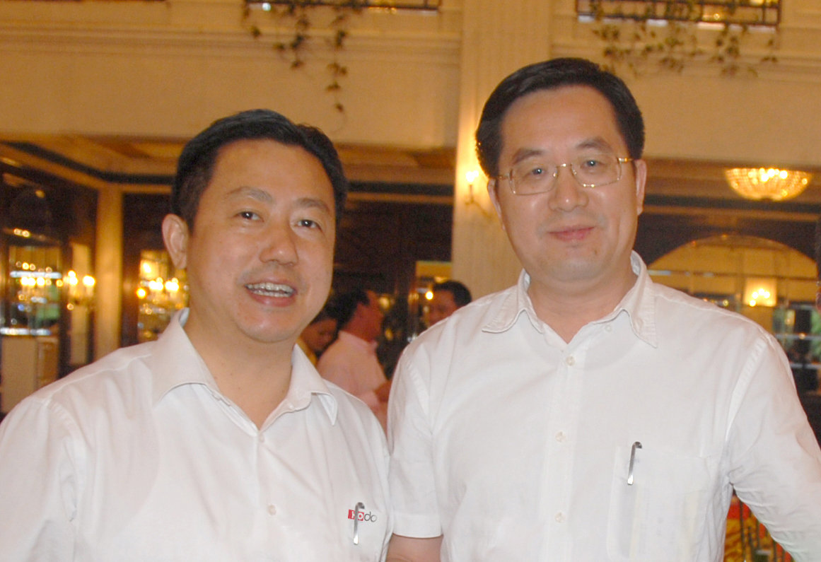 中央政治局常委、國務(wù)院副總理丁薛祥與周海江合影